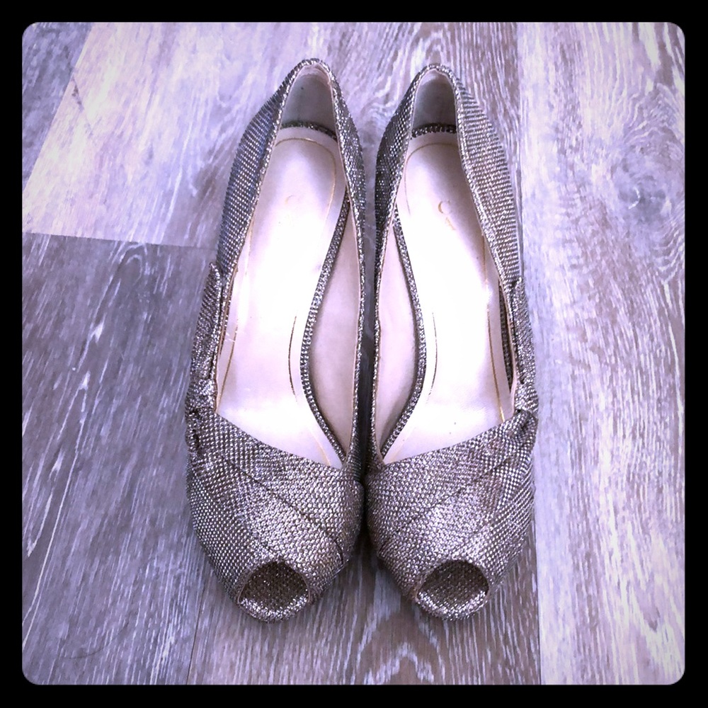 Metallic Heels 👠